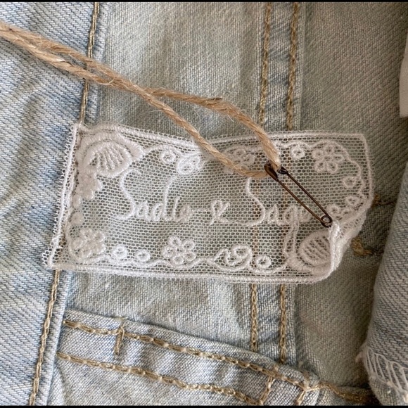 NWOT! Sadie & Sage Cheeky Denim Shorts Size Small. - Picture 4 of 9